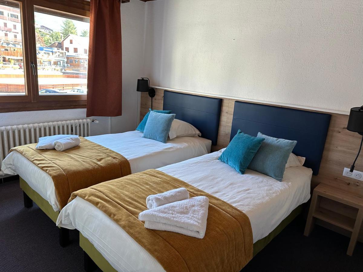 Hotel Le Blainon Орон Екстериор снимка