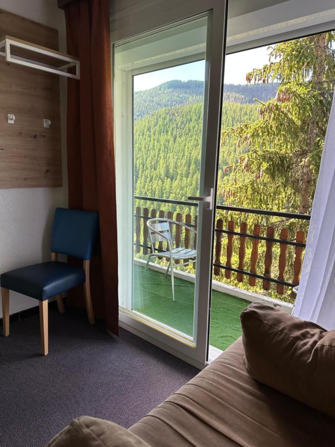 Hotel Le Blainon Орон Екстериор снимка